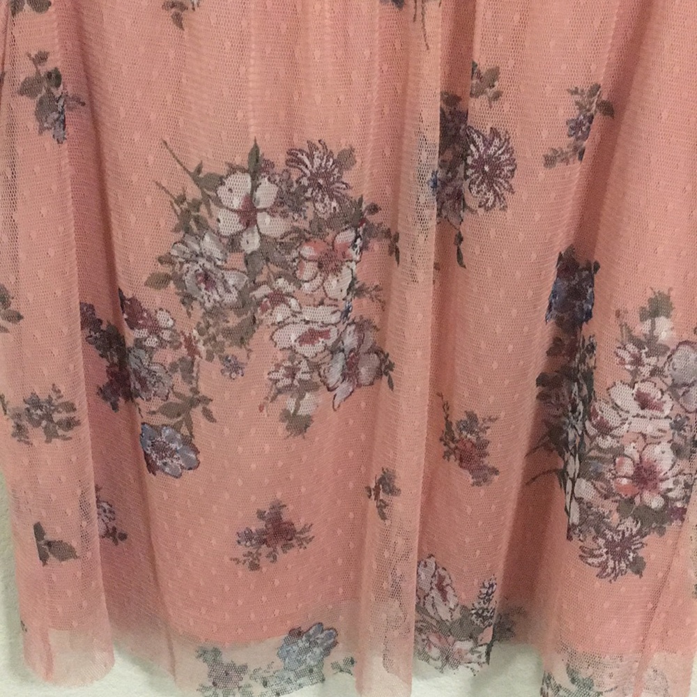 NWT IZ Byer Floral Cold Shoulder Top - Picture 5 of 6